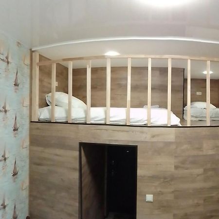 Hostel Voyage Киев Экстерьер фото