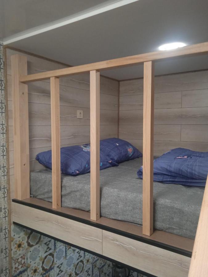 Hostel Voyage Киев Экстерьер фото